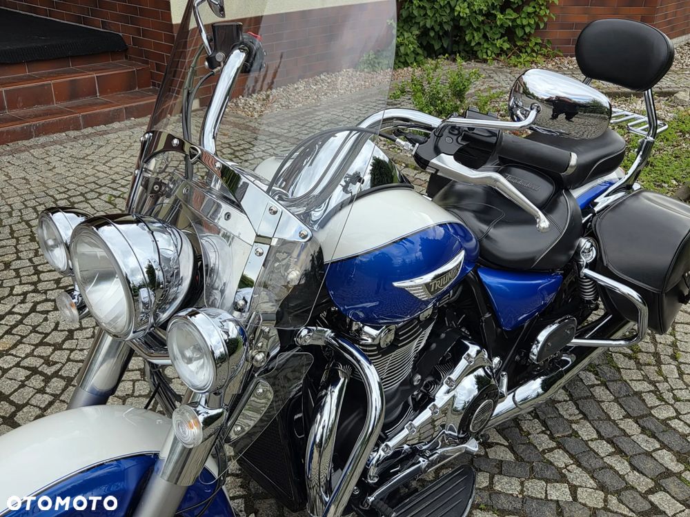 Triumph Thunderbird - 24