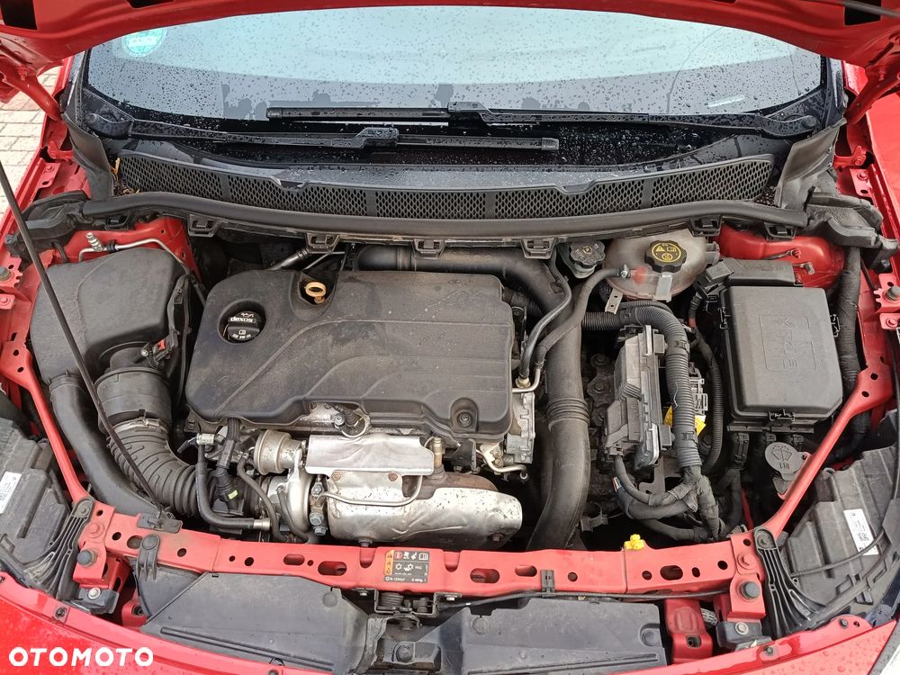 Opel Astra 1.4 T Elite S&S - 11