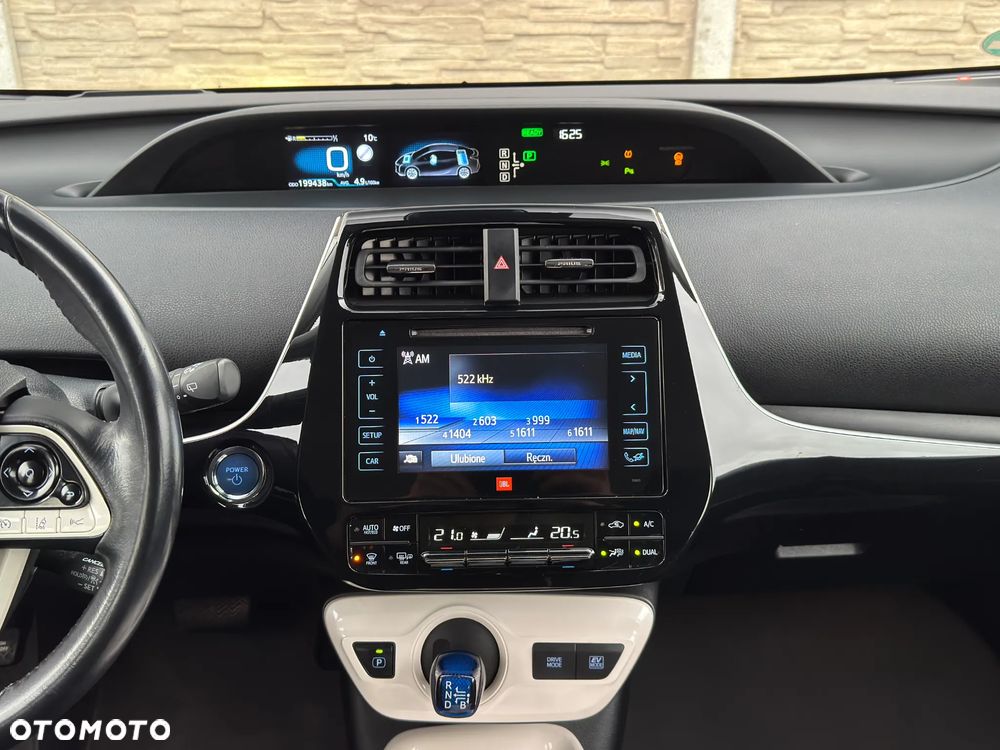 Toyota Prius 1.8 Hybrid Premium - 30