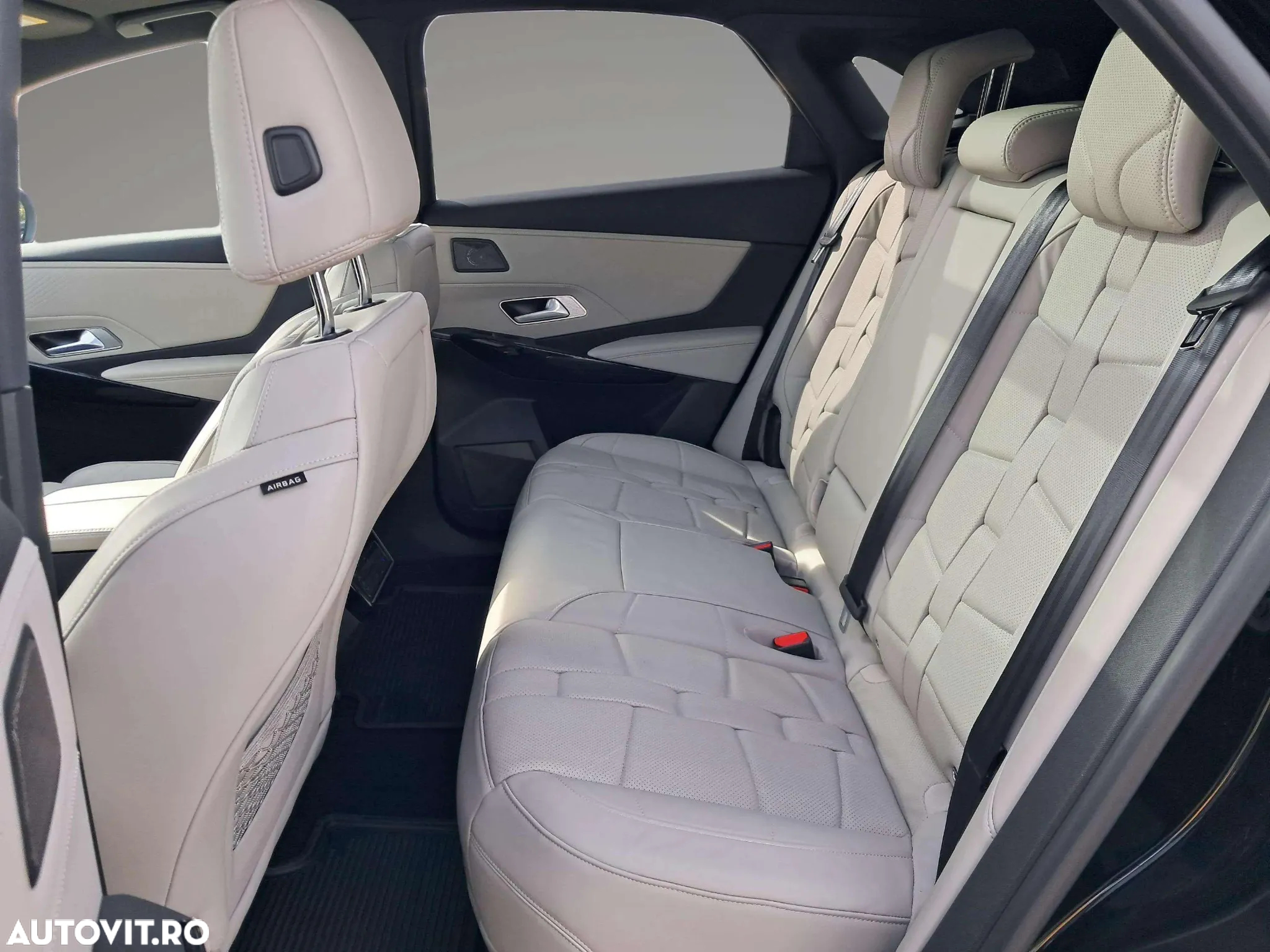 DS Automobiles DS 7 Crossback - 16