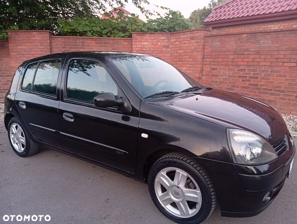 Renault Clio - 18