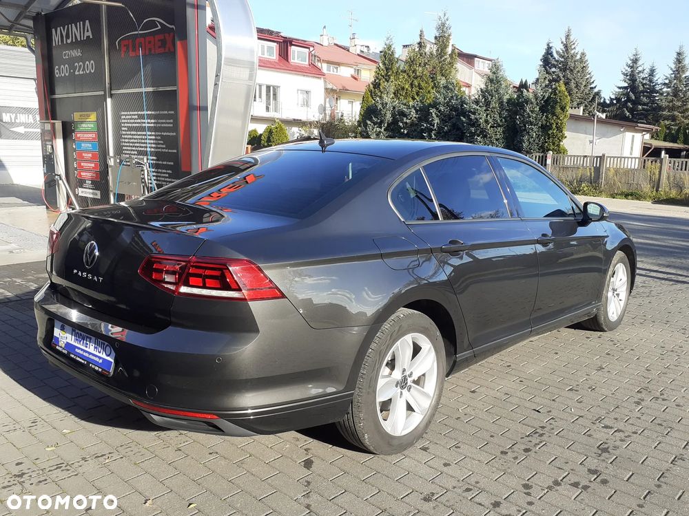 Volkswagen Passat - 5