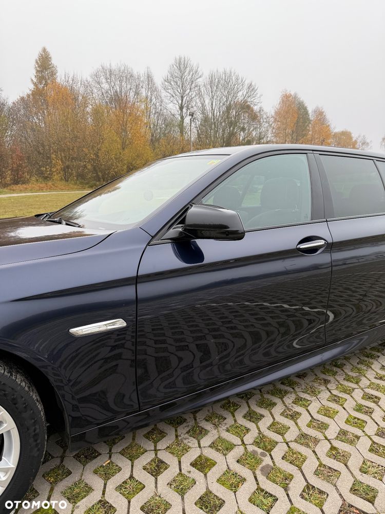 BMW Seria 5 525d xDrive Touring Sport-Aut Modern Line - 3