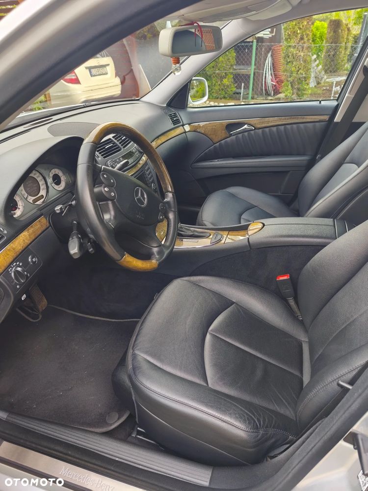 Mercedes-Benz Klasa E 280 4Matic Automatik Avantgarde - 8