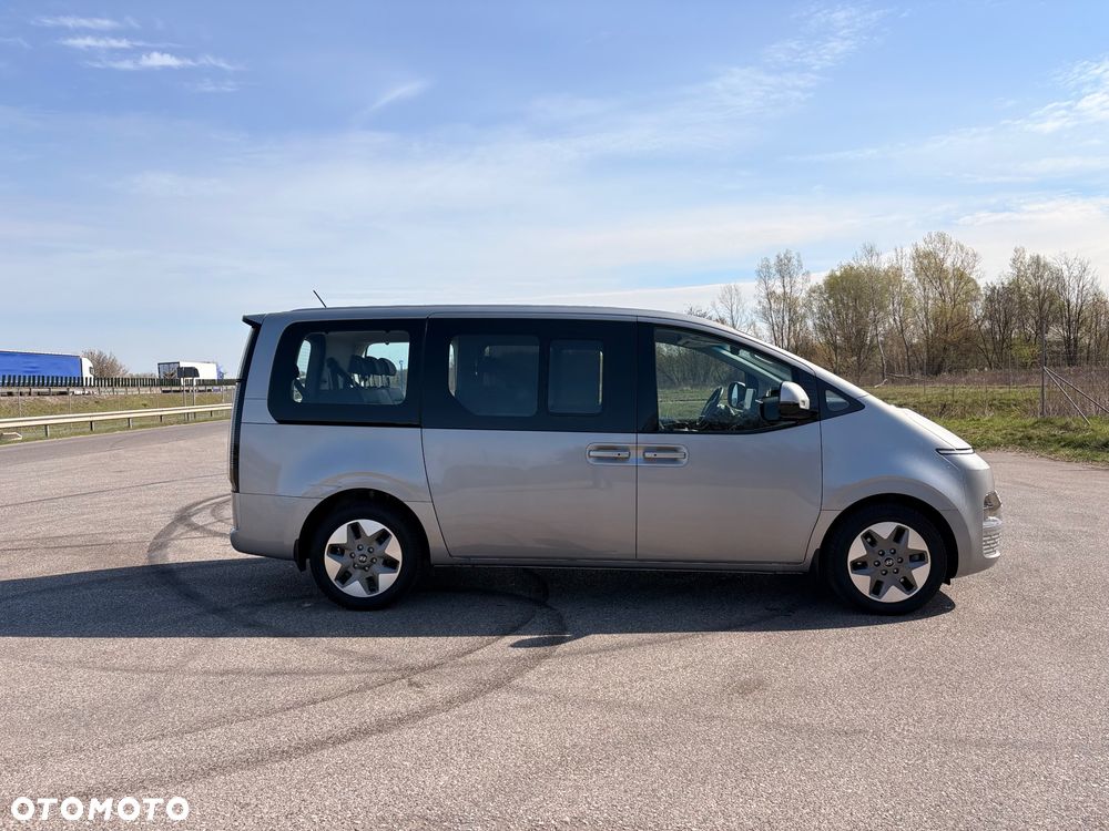 Hyundai Staria - 5