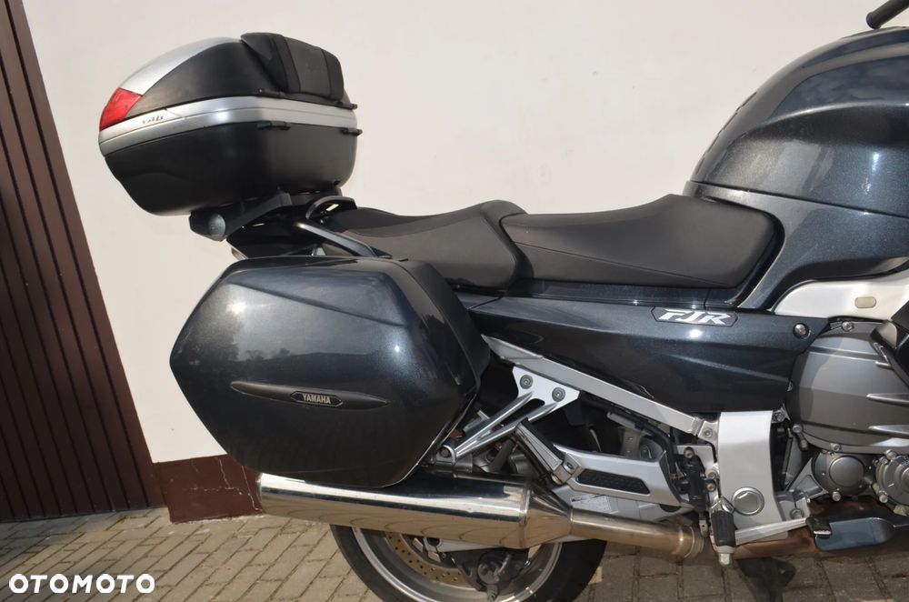 Yamaha FJR - 17