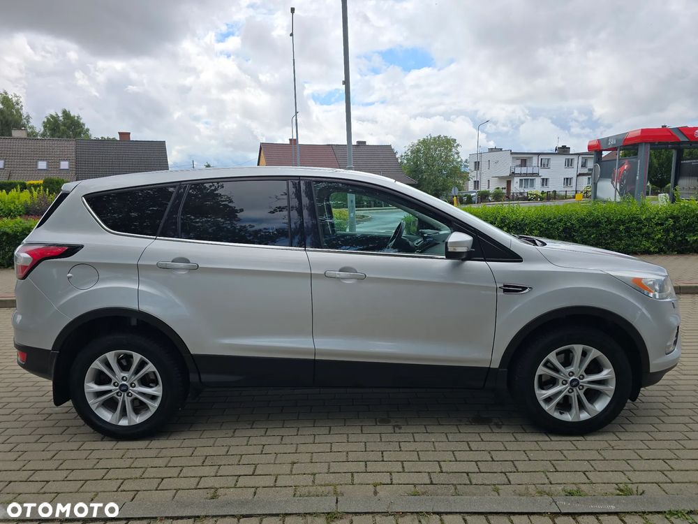 Ford Kuga 2.0 TDCi 4x2 Titanium - 5