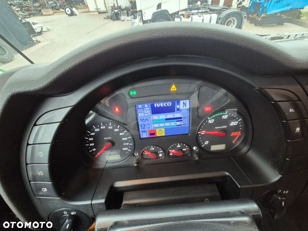 Iveco stralis hi way - 14