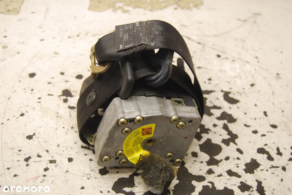 AUDI A3 8L PAS BEZPIECZEŃSTWA LEWY TYŁ 8L3857805 - 1