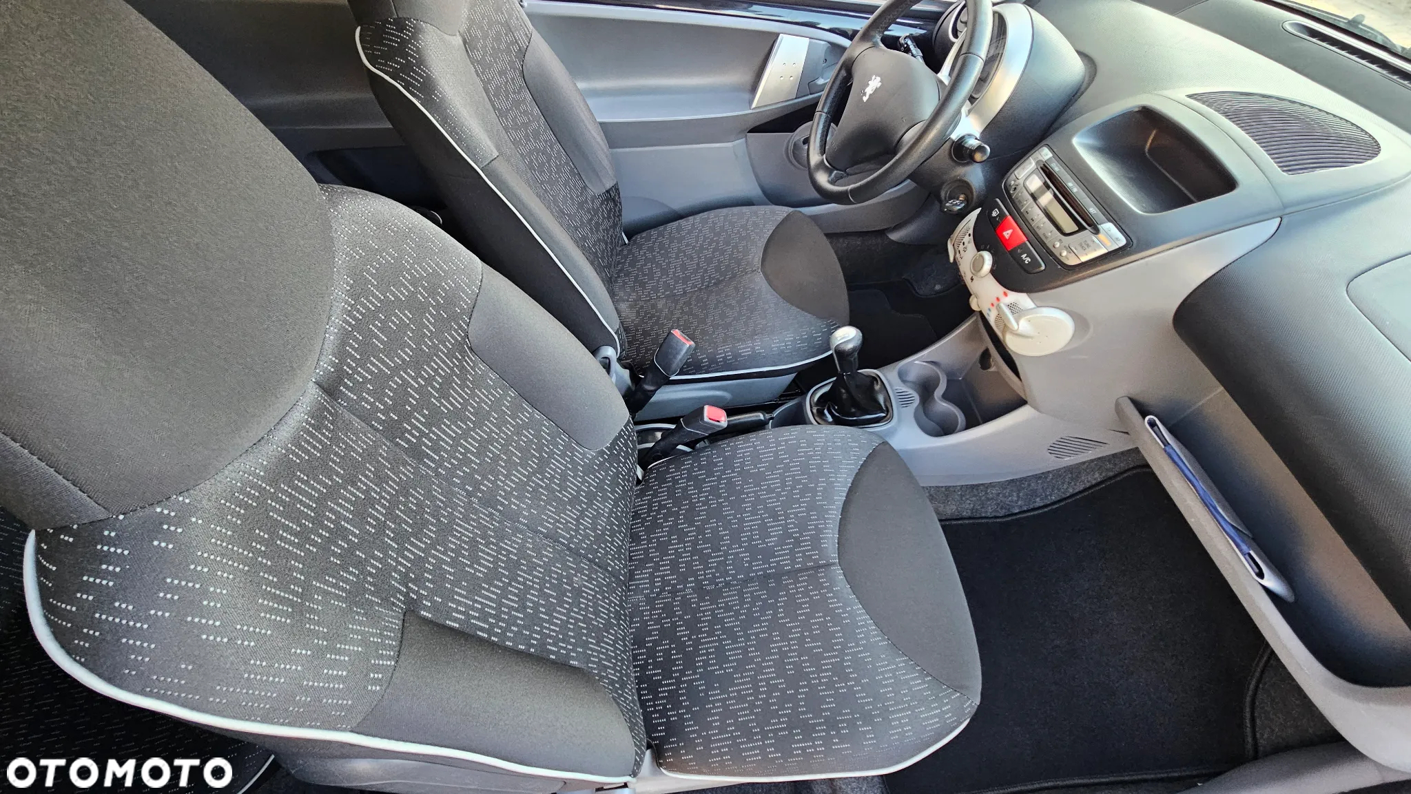 Peugeot 107 - 22