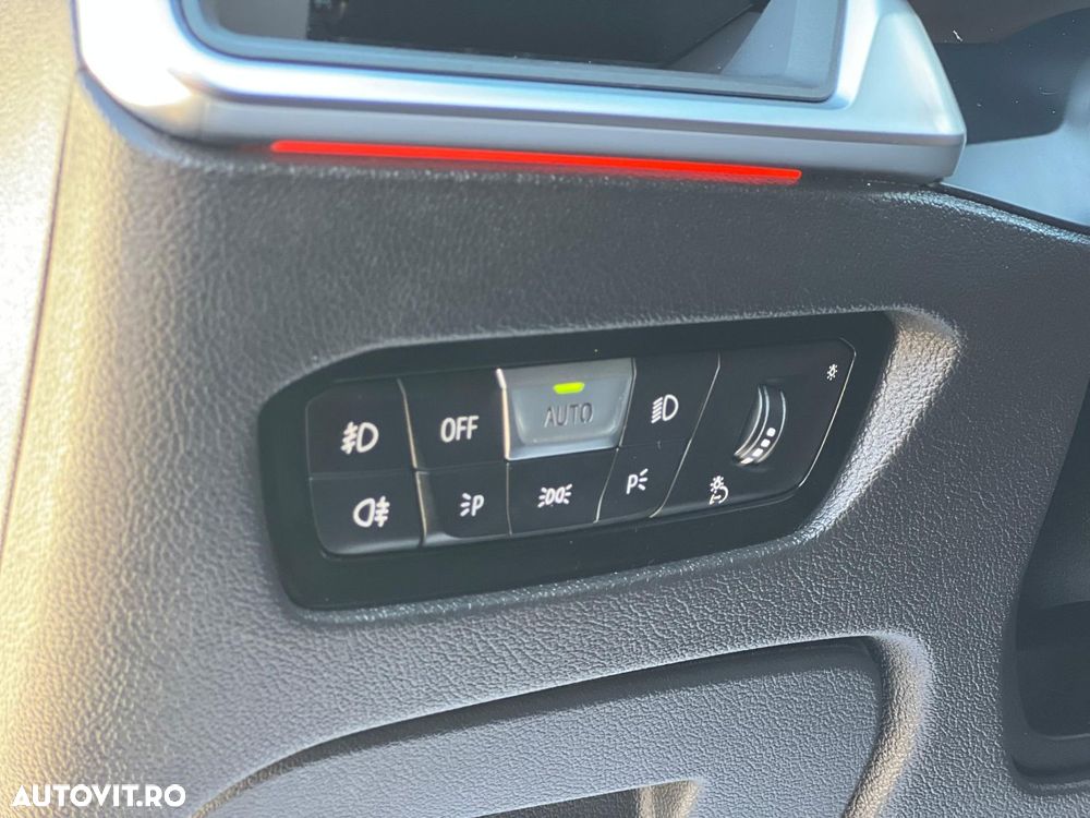 BMW Seria 3 318d AT MHEV - 10