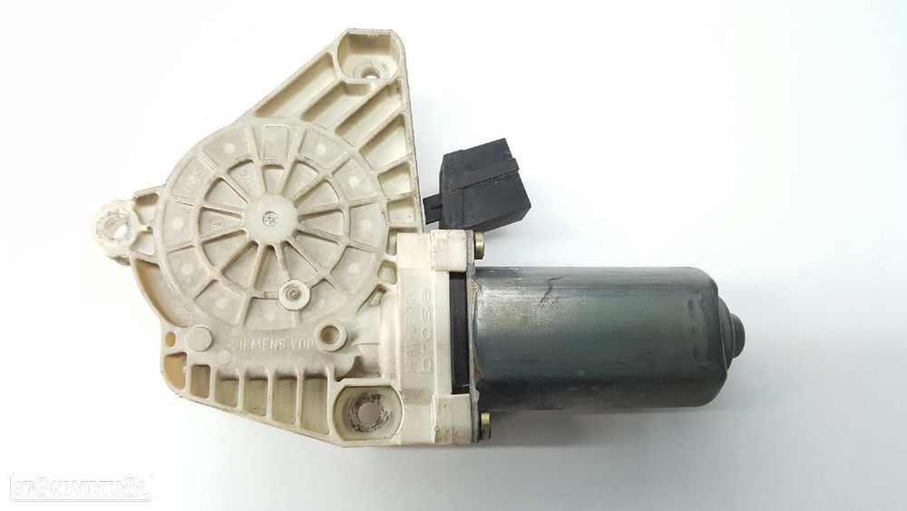 MOTOR ELEVADOR FRENTE ESQUERDO MERCEDES CLASE B (W245) 180 CDI (245.207) - 1