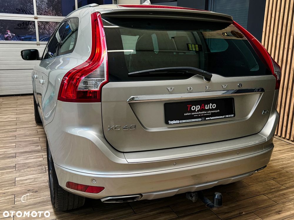 Volvo XC 60 D4 Momentum - 11