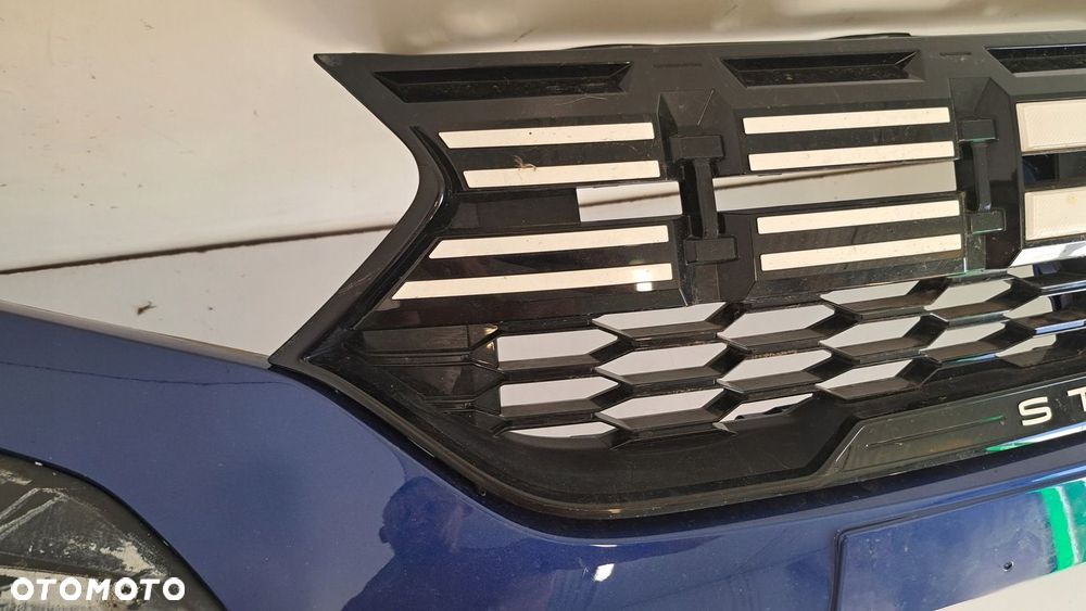 Zderzak przód DACIA Sandero 3 III STEPWAY JOGGER - GRILL - 6