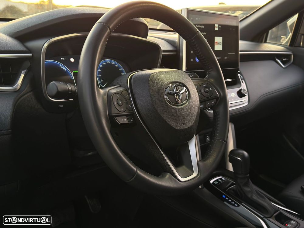 Toyota Corolla Cross 2.0 Hybrid Luxury - 51