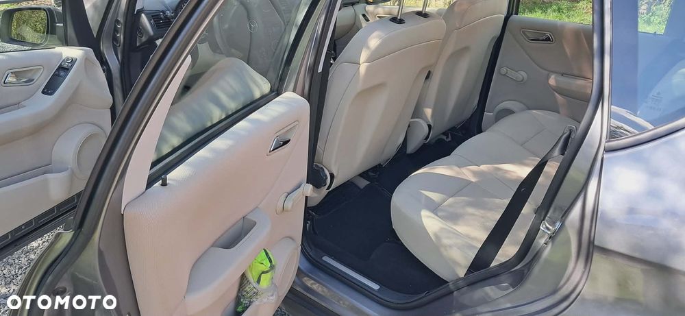 Mercedes-Benz Klasa A 160 Elegance - 14