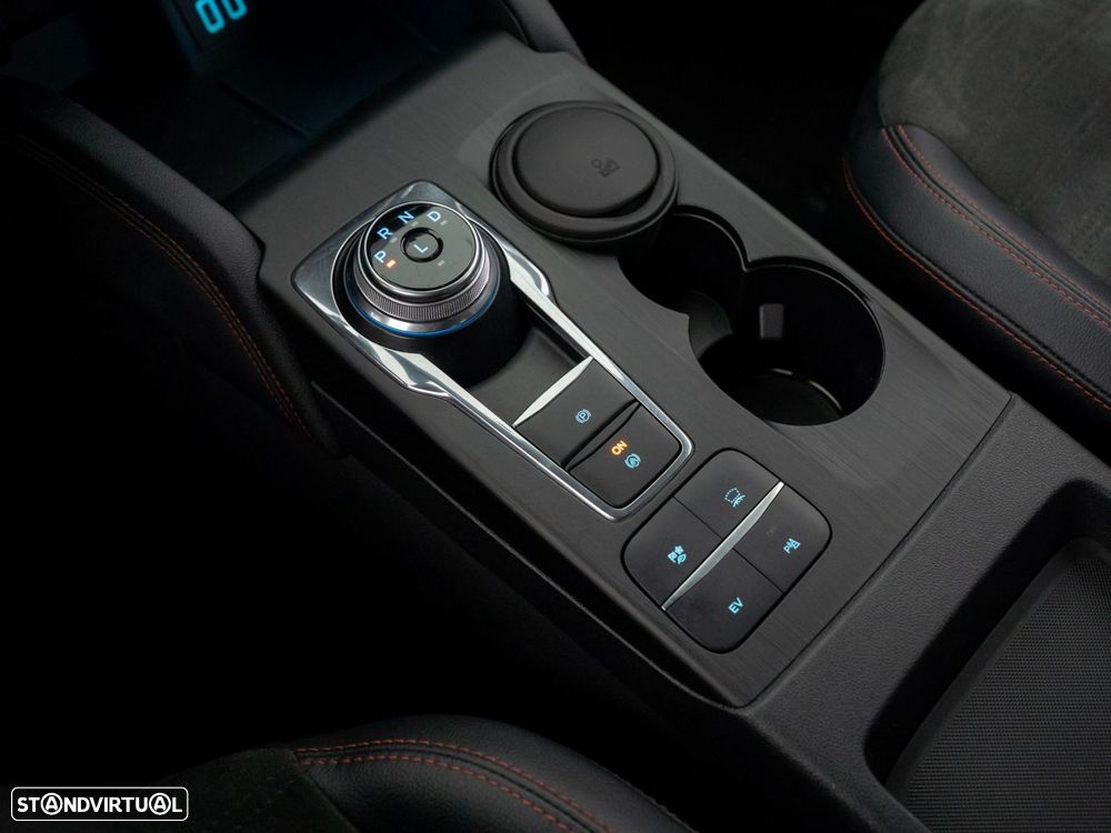 Ford Kuga 2.5 PHEV ST-Line X - 28