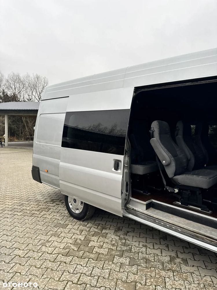 Ford Transit - 23