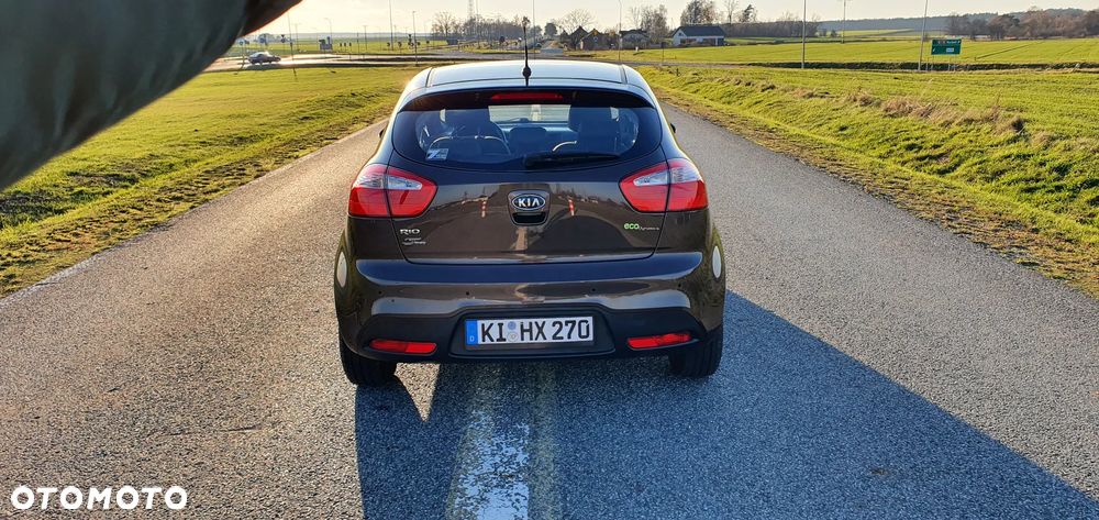 Kia Rio 1.2 M - 6