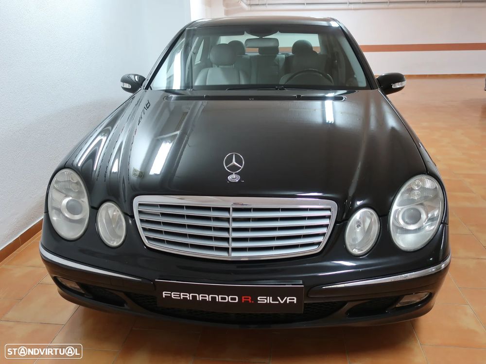 Mercedes-Benz E 220 CDI Auto Elegance - 3