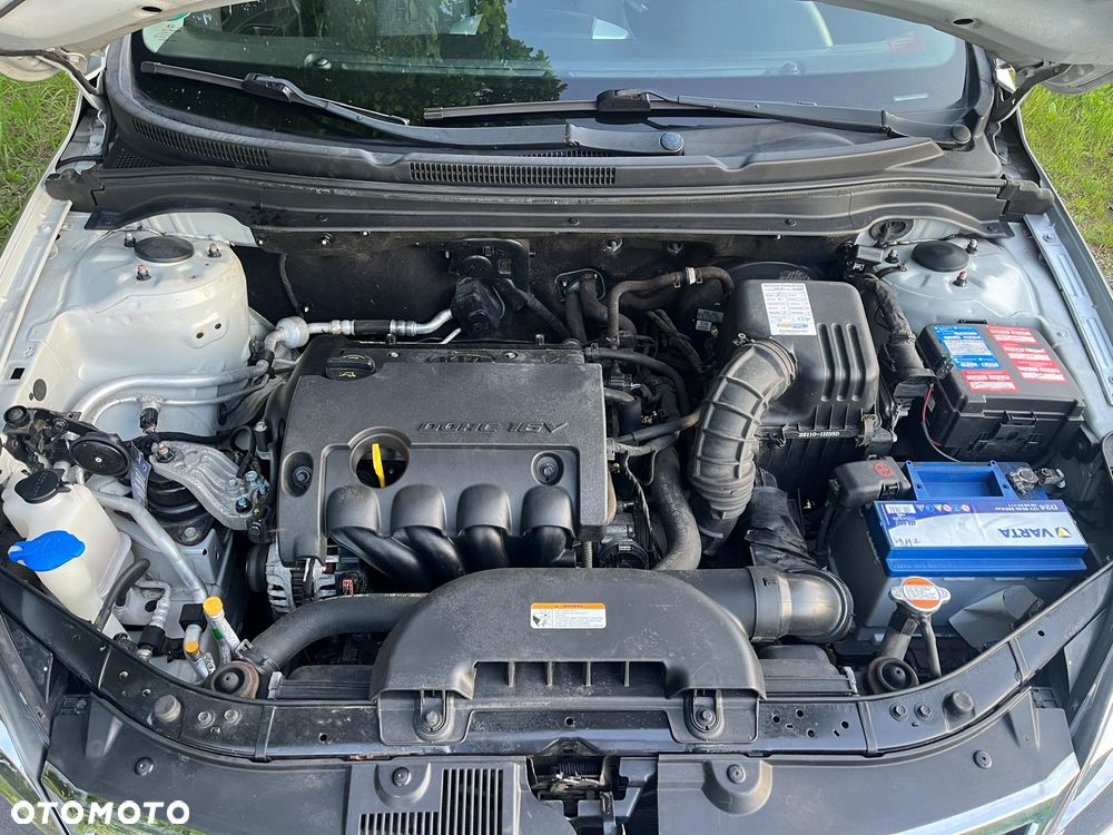 Kia Ceed 1.6 CVVT ISG Spirit - 16