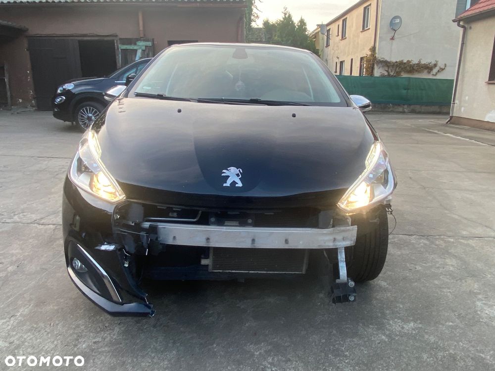 Peugeot 208 - 9