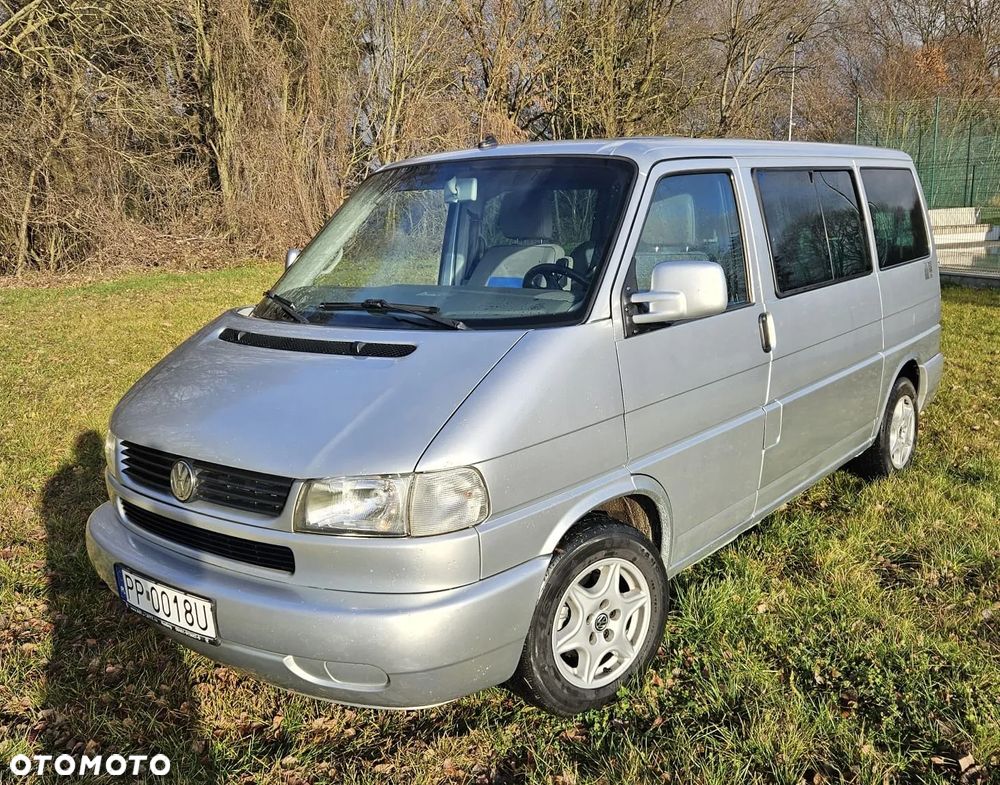 Volkswagen Multivan - 1