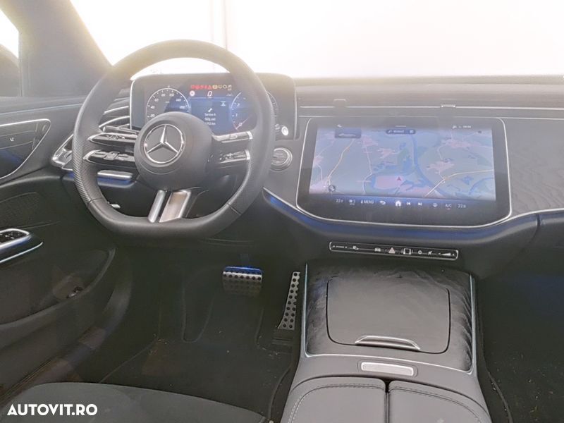 Mercedes-Benz E 200 MHEV - 9