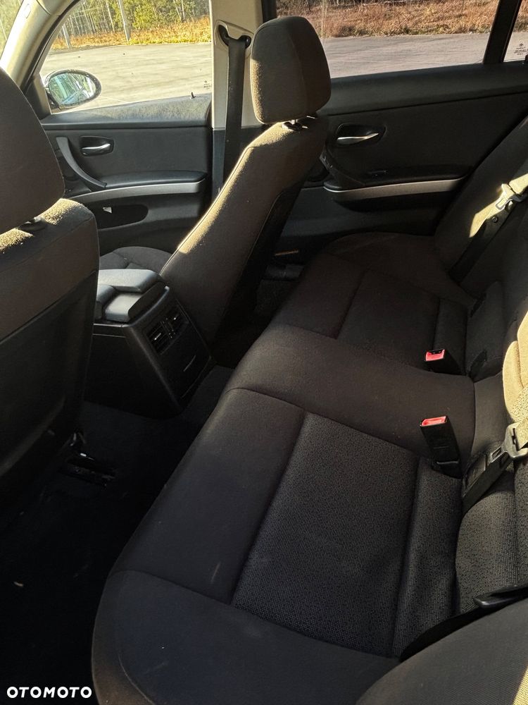 BMW Seria 3 320d - 9