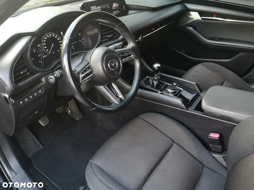 Mazda 3 SKYACTIV-D 1.8 - 11