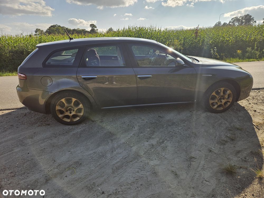 Alfa Romeo 159 - 4