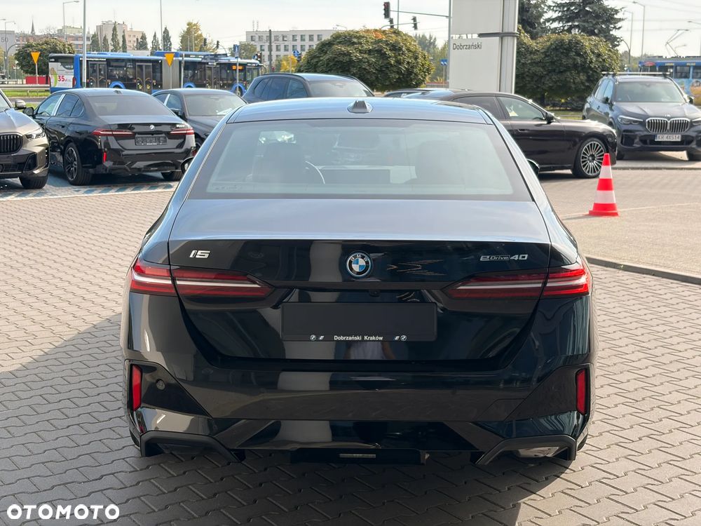 BMW i5 83.9kWh eDrive40 M Sport - 6