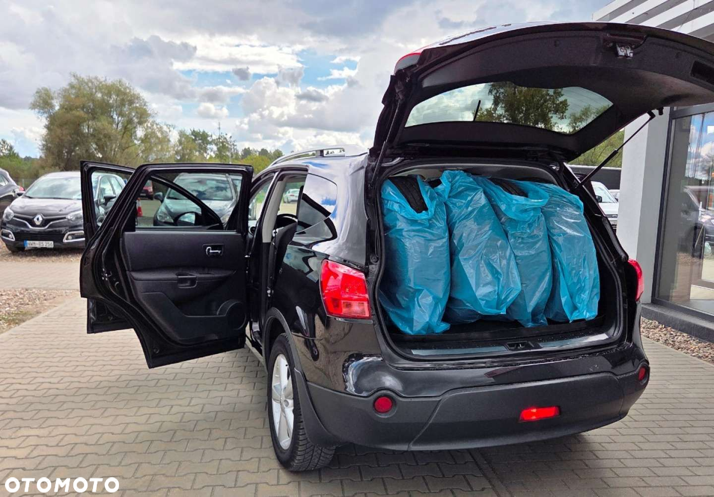 Nissan Qashqai+2 - 15