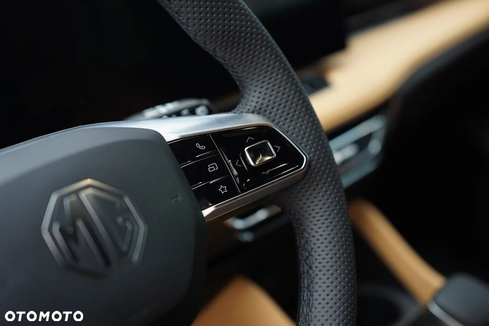 MG HS 1.5 T-GDI Excite DCT - 25