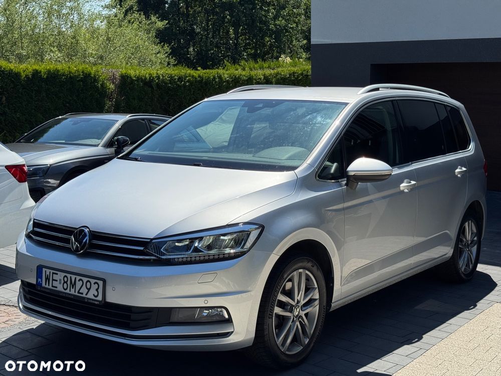 Volkswagen Touran - 1