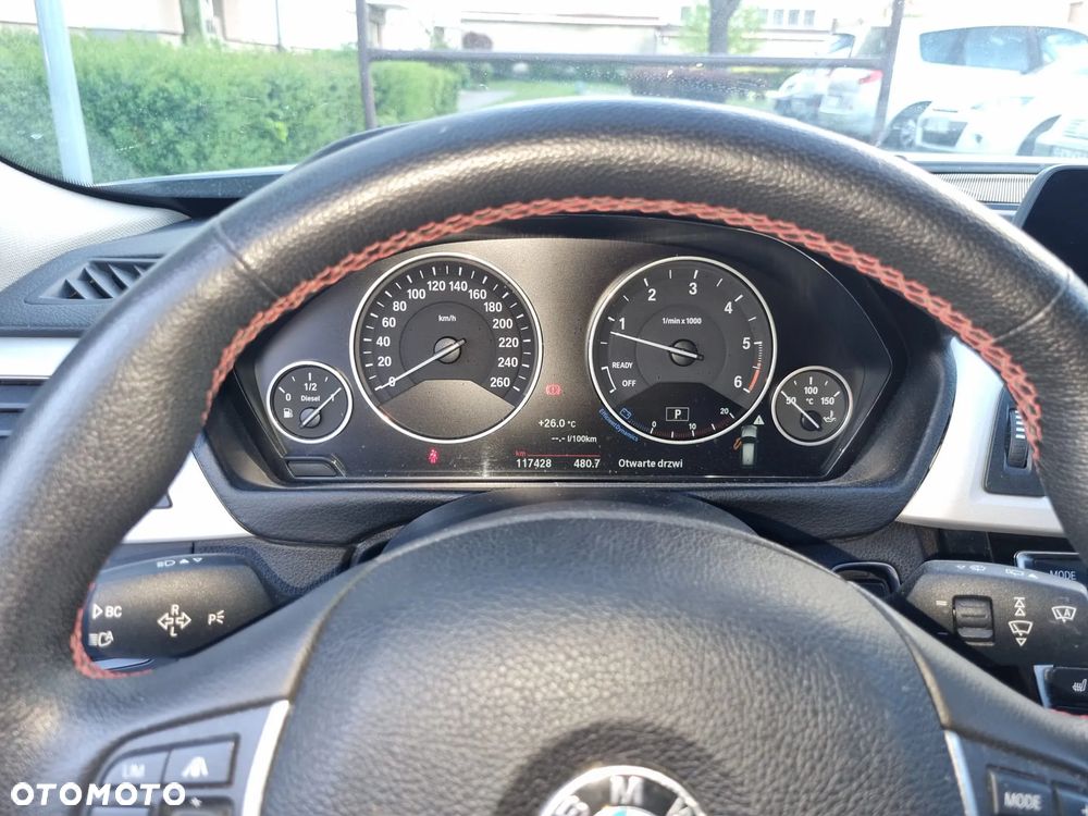 BMW Seria 3 320d Edition Luxury Line Purity - 15