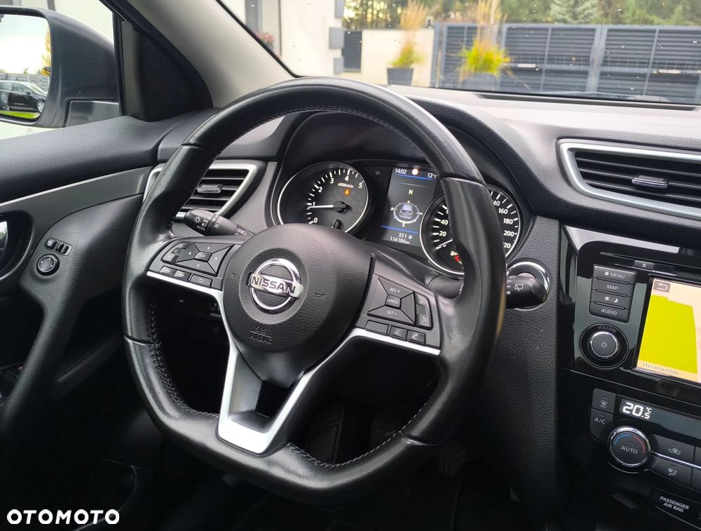 Nissan Qashqai 1.3 DIG-T TEKNA - 32
