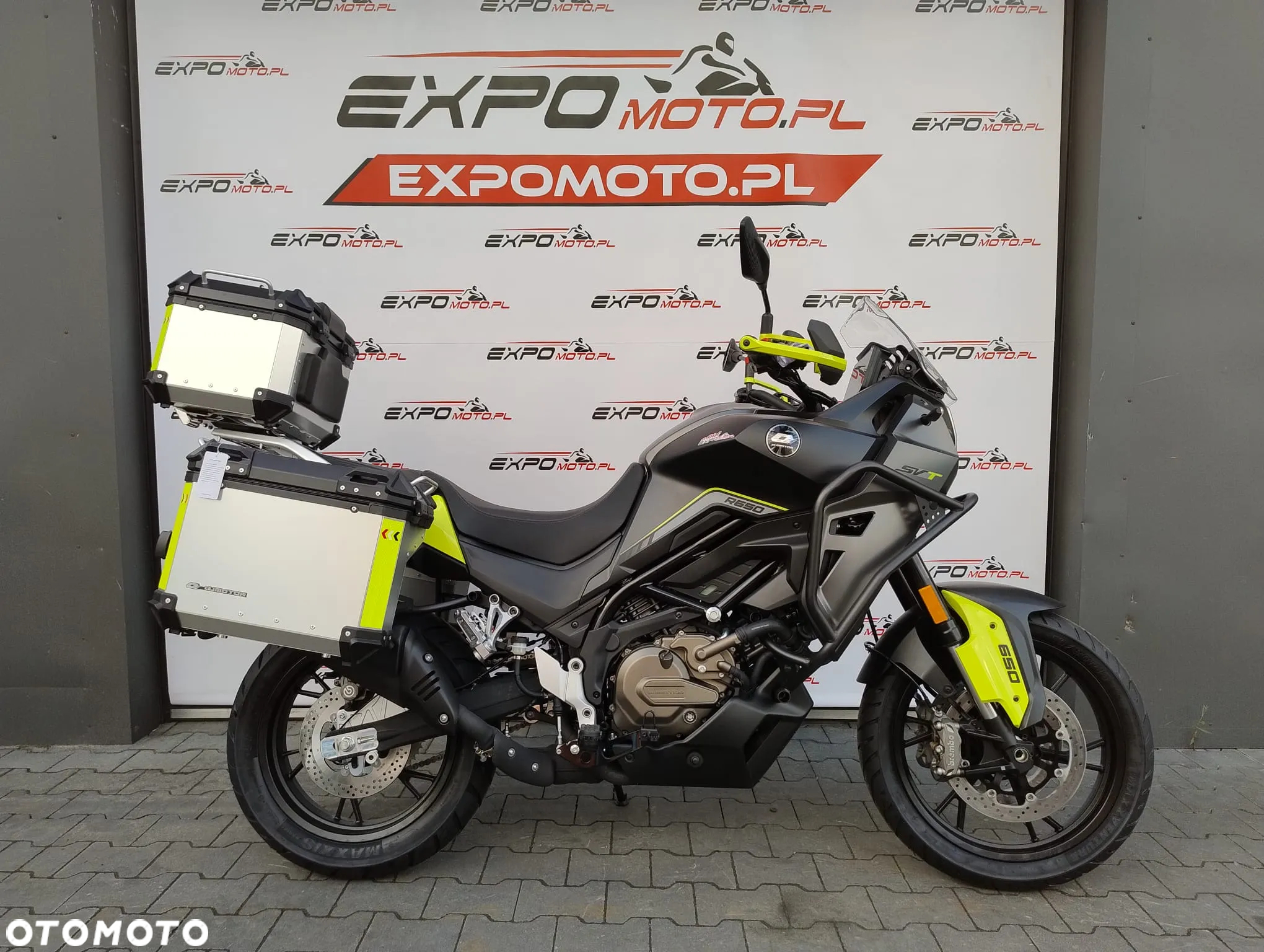 QJMOTOR SVT 650 - 2