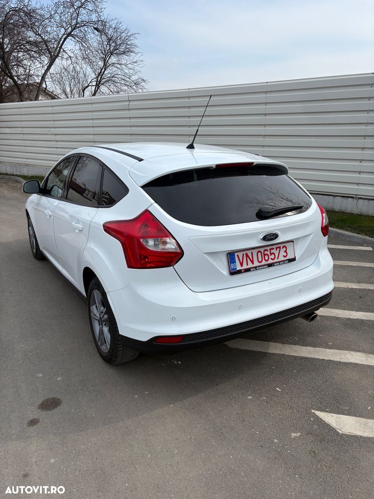 Ford Focus 2.0 TDCi DPF Aut. Titanium - 4