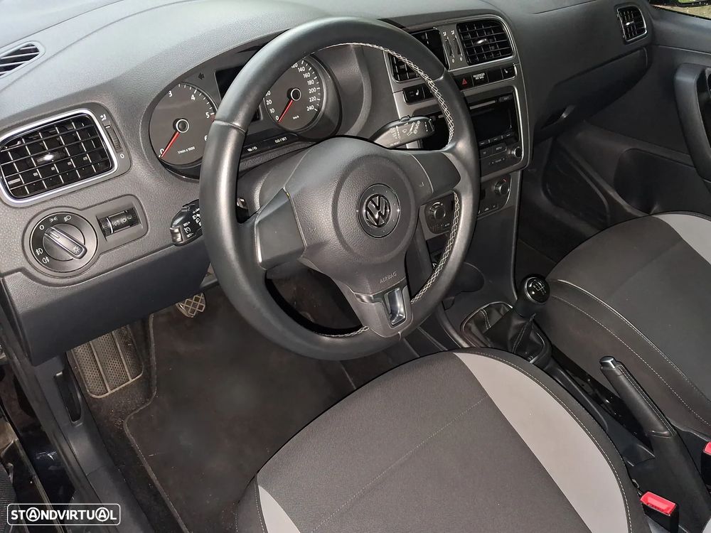 VW Polo 1.6 TDI Blue Motion Life - 12