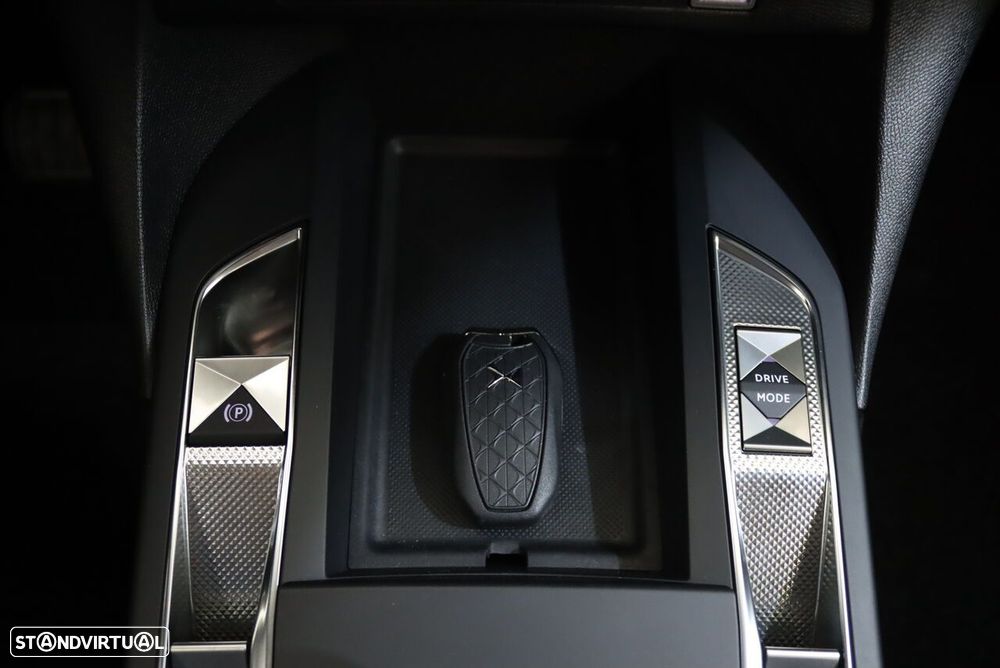 DS DS3 Crossback 1.2 PureTech Performance Line EAT8 - 32