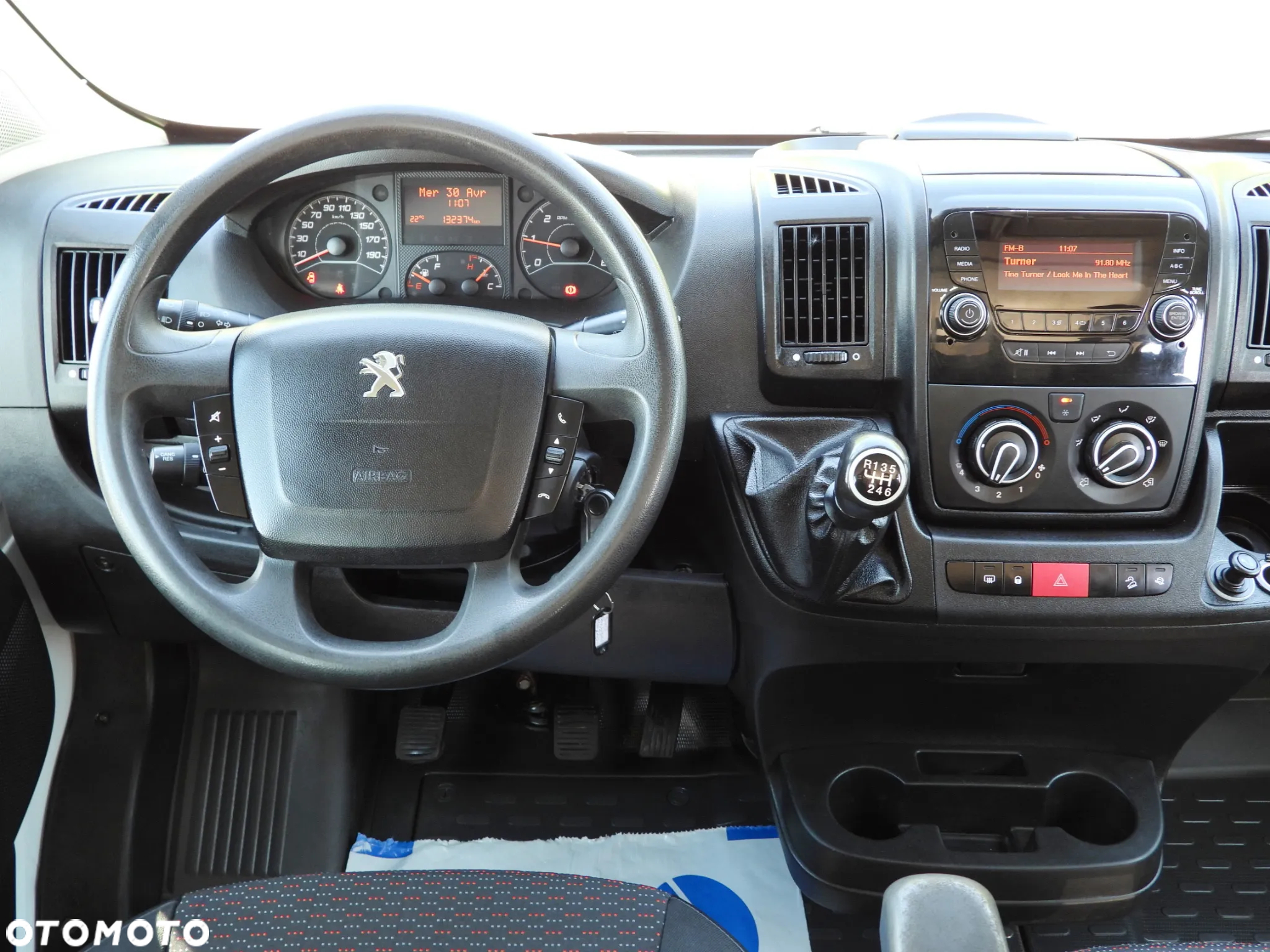 Peugeot BOXER  WYWROTKA PODWÓJNA KABINA DOKA 7 MIEJSC TEMPOMAT KLIMATYZACJA 140KM [ M66270 ] - 30