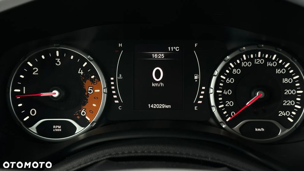 Jeep Renegade - 34