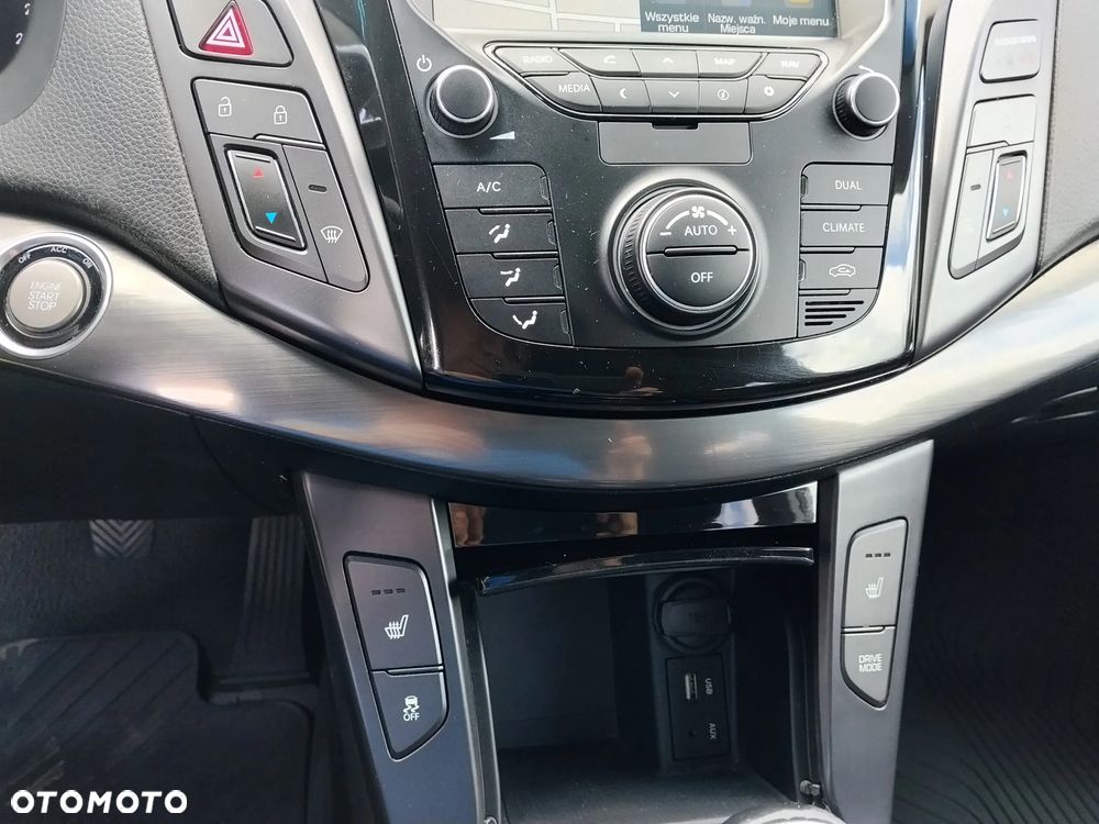 Hyundai i40 Kombi 1.6 Trend - 17