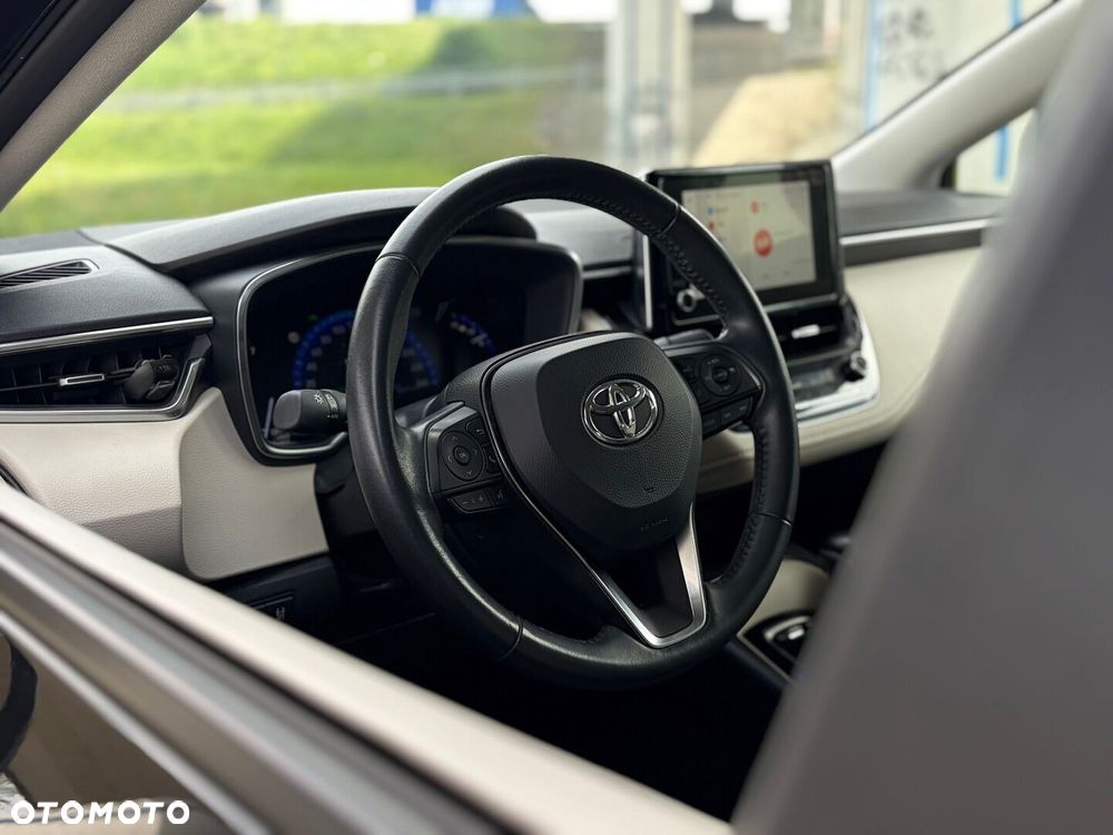 Toyota Corolla 1.8 Hybrid Comfort - 27