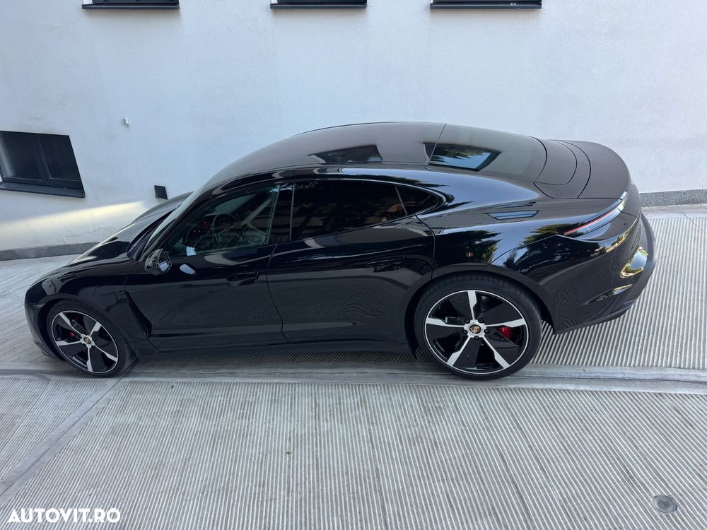Porsche Taycan - 22