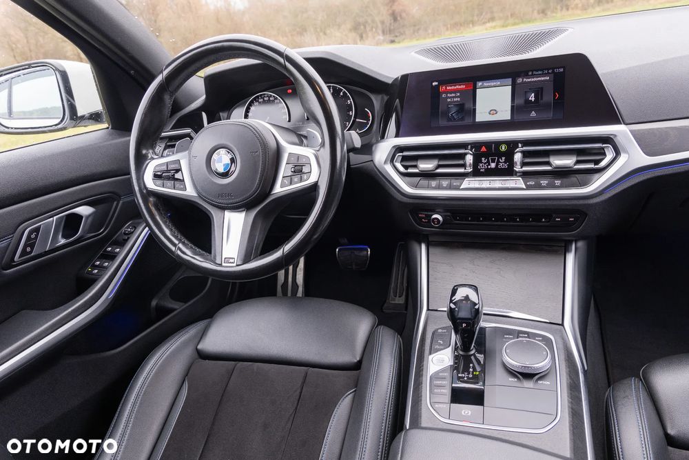 BMW Seria 3 320i xDrive M Sport Sport - 18