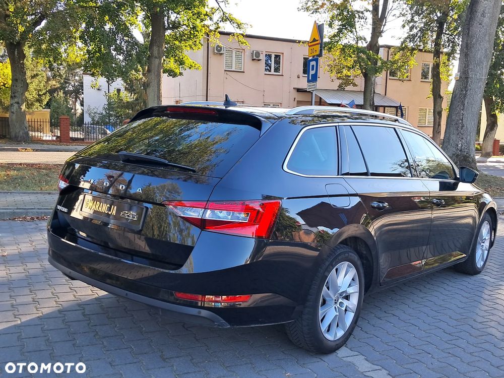 Skoda Superb 2.0 TDI SCR Ambition DSG - 12