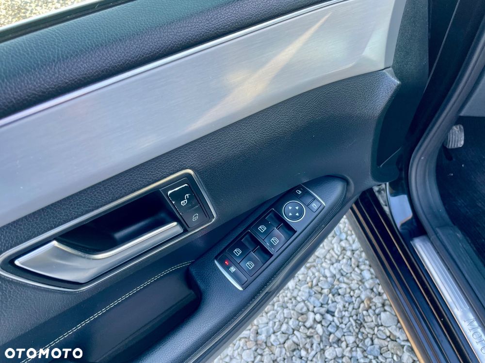 Mercedes-Benz Klasa E 220 BlueTEC 9G-TRONIC - 23