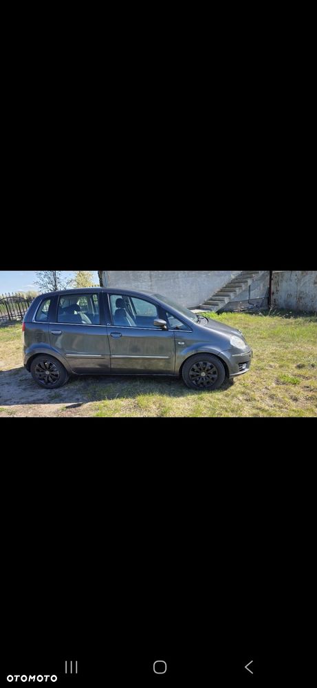 Lancia Musa 1.4 16V Class - 3